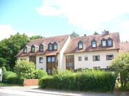 ***NAHE SCHLOSSPARK....HERBSTZAUBER...GEMÜTLICHE Dachwohnung ohne Balkon...*** - Fürth