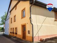 Gepflegte Doppelhaushälfte mit schönem Garten in Erzingen - Klettgau
