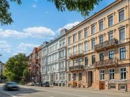 Jugendstil und Moderne vereint: Sanierte Altbauwohnung in Rotherbaum - Hamburg