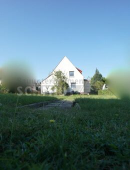 + + Leben in Fallersleben auf fast ca. 800m² Grundstück + + Sanierungsobjekt, Umbau, Anbau, viele Möglichkeiten + + - Wolfsburg