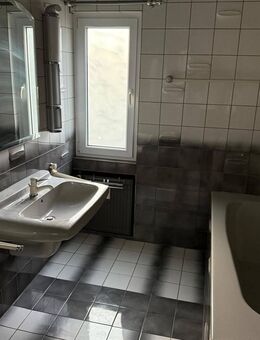 Moderne & helle 4-Zimmer-Wohnung im Offenbacher Westend - Offenbach (Main)