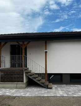 5-Raum-Einfamilienhaus & 1-Zimmer Einliegerwohnung im Keller & Baugrundstück - Erzhausen