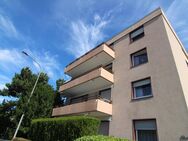 SCHÖNE DREIZIMMERWOHNUNG MIT GROSSEM BALKON SOWIE EINER EINZELGARAGE IN ZENTRALER LAGE VON KAARST - Kaarst