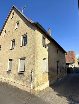 Wo Platz auf Potenzial trifft !!! - zentrale Lage - viel Raum - großes Grundstück - - Uehlfeld