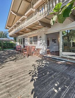 Idyllisch wohnen, großzügig leben - Landhaus-Ensemble in traumhafter Chiemsee-Nähe - Breitbrunn (Chiemsee)