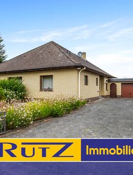Delmenhorst-Stickgras | Großzügiger Walmdachbungalow mit Doppelgarage und schönem Grundstück - Delmenhorst