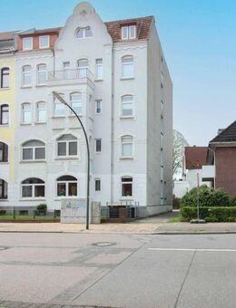 Charmante Erdgeschoss-Altbauwohnung mit Dachterrasse - ideal für Eigennutzer und Kapitalanleger - Neumünster