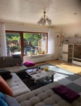 Charmantes Zweifamilienhaus in ruhiger Toplage – ideal zum Wohlfühlen und Investieren! - Bruchhausen-Vilsen