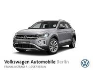 VW T-Roc, 1.5 l TSI Style 8604€ PREISVORTEIL, Jahr 2022 - Berlin