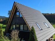 Wohnen im Chiemgau mit unverbaubarem Blick auf Wiesen, Felder, Berge - Siegsdorf