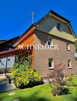 Modernisiertes Zuhause mit Wohlfühlcharakter, Ausbaureserve & Parkkomfort - Alpirsbach