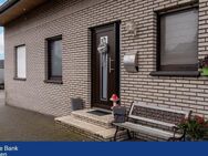 Provisionsfrei: Wohnen auf zwei Etagen mit 7 Zimmern und Dachterrasse - Essen (Oldenburg)