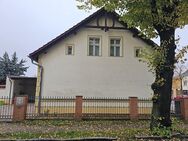 Einfamilienhaus und Geschäftshaus auf 720 qm Grundstück inkl. nicht Nebengebäude - Fürstenwalde (Spree)