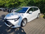 Toyota Corolla, 1.8 Hybrid Comfort Multimedia R, Jahr 2022 - Rüsselsheim