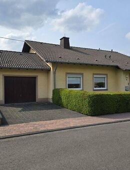 Familienhaus mit Garten und Garage - Einliegerwohnung inklusive! - Neidenbach