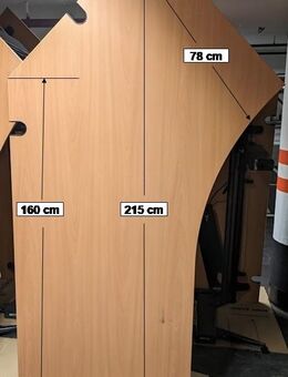 Elektrisch höhenverstellbarer Schreibtisch von Koenig + Neurath - Hannover