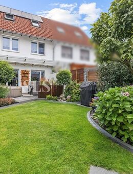 Wohlfühl-Oase mit Gartenidylle: Reihenhaus mit Solaranlage, Garage & viel Platz unterm Dach - Recklinghausen