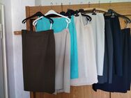 Damen Röcke Kurzgröße 21 bis 22 verschiedene aus dem Fachgeschäft - Niederwerrn