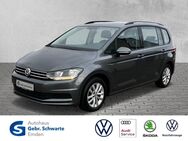 VW Touran, 1.6 TDI Comfortline, Jahr 2019 - Emden