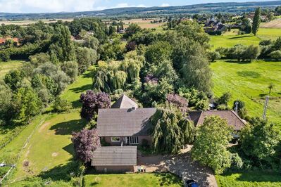 Porta Westfalica | Mehrgenerationenhaus in Sackgassenlage mit großem Grundstück und vielseitigen Nutzungsmöglichkeiten