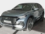 Audi Q4, 45 quattro, Jahr 2022 - Berlin