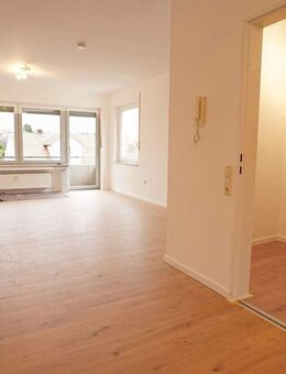 Freundliche 3-Zimmer-Wohnung sucht neue Mieter | Balkon | Garage | Frei ab sofort | Renoviert | - Fuldabrück