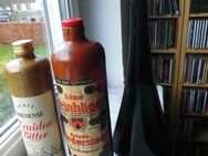 3 Vintage Flaschen Steinhäger Friedr. Niederstadt Steinhagen 1 l, Rhenense Kruiden Bitter 0,7 l, Moselland Avantgarde Formflasche Grünglas 0,75 l- zusammen 5,- - Flensburg