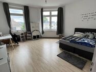 Schöne und helle 2,5 Zimmer Wohnung in zentraler Lage - Wuppertal
