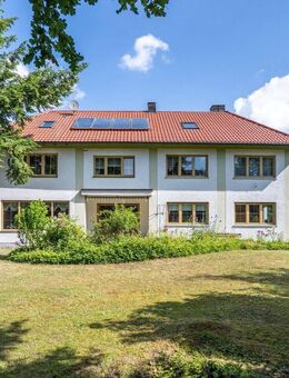 AIGNER-Großzügige Erdgeschosswohnung mit Schlossgarten - Odelzhausen