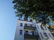 Renovierte 3-Raum-Wohnung mit riesen Wohnzimmer im Erdgeschoss! - Chemnitz