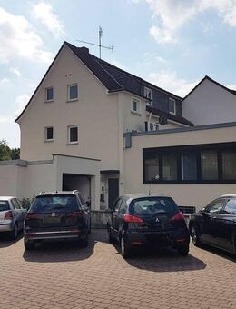 Wer besitzt schon eine eigene Bank / Gemischt genutzte Immobilie in Fränkisch-Crumbach - Fränkisch-Crumbach