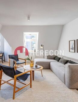 Provisionsfrei vom Bauträger - Stylisches Dachgeschoss mit Altbaucharme - 2,5 Zimmer zum Verlieben - München