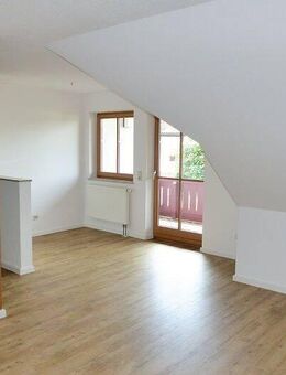 Kapitalanlage oder Eigennutz - Sanierte ETW in Bannewitz 65 m², inkl. EBK, Balkon & TG-Stellplatz! - Bannewitz
