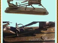 Atemberaubende Bronzeskulptur, die die russische Winterszene "Bauer auf Schlitten" darstellt. Modell eines berühmten russischen Bildhauers - Frankfurt (Main) Unterliederbach