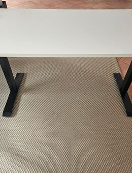 Schreibtisch elektrisch, höhenverstellbarer Schreibtisch, Büro - Gaimersheim