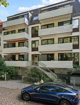 Vermietete Eigentumswohnung mit Balkon & TG-Stellplatz in Toplage Schwachhausen - Bremen