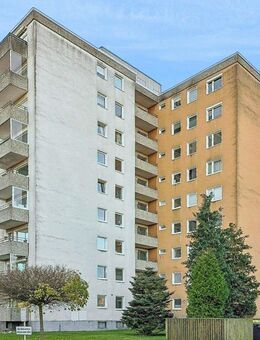 Modernisierungsbedürftige 4-Zimmer-Wohnung mit Sonnenbalkon und Weitblick in Schwentinental - Schwentinental