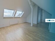 Besonders geschnittene 2-Zimmer-Dachgeschosswohnung mit Badewanne - Braunschweig