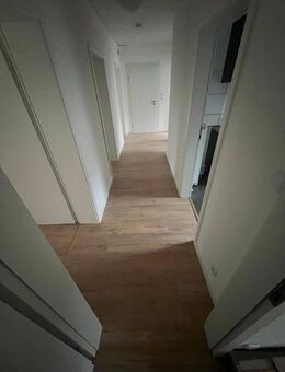 Renoviert, neue Küche & Blick ins Grüne! 4ZI KDB Balkon - Axstedt