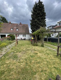 Doppelhaushälfte mit großem Grundstück und Potenzial in ruhiger Lage Bad Homburg (Gonzenheim) - Bad Homburg (Höhe)