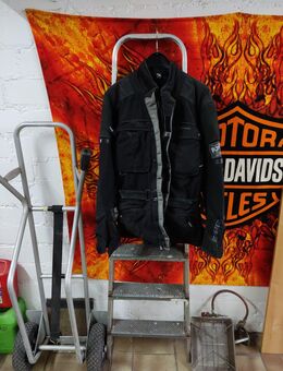 Motorradjacke und Hose vonThermoboy - Köln