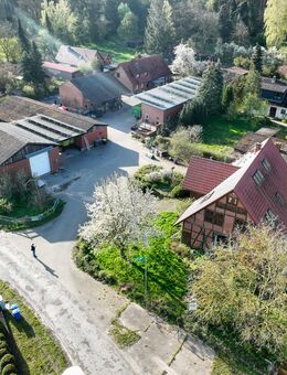 Fachwerkhaus und weitere Gebäude für Wohnen und Arbeiten in ruhiger Dorflage zu verkaufen! - Zernien