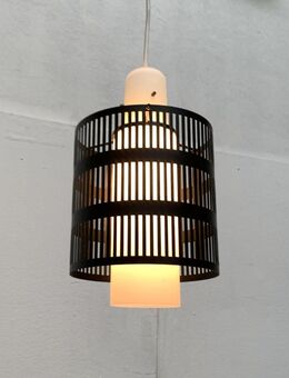 Mid Century Minimalist Perforated Metal Pendant zu Space Age 60er - Hamburg Hamburg-Nord