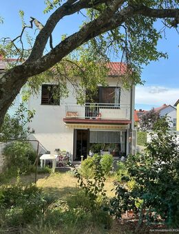 Familienglück in Wachenheim Doppelhaushälfte mit Garten & Garage - Wachenheim (Weinstraße)