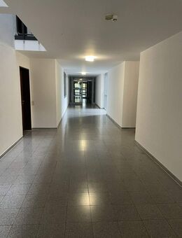 Komfortables 1,5-Zimmer-Appartement mit Tiefgaragenstellplatz - ideal für Singles und Senioren! - Dresden