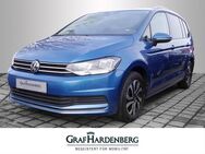 VW Touran, 1.5 TSI Active, Jahr 2023 - Gengenbach