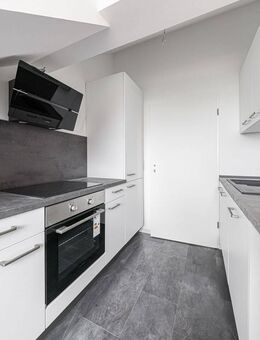 in Renovierung I 3 Zimmer I Einbauküche I Balkon I Bad mit Wanne - Leipzig