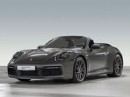 Porsche 992, 911 Carrera S Cabriolet 90l Tank, Jahr 2021 - Stuttgart