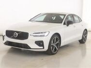 Volvo S60, Ultimate Dark AWD B5 Benzin EU6d digitales Sitze, Jahr 2023 - Wuppertal