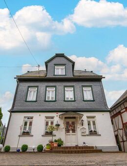 Emmelshausen-Leben mit Pferden-Ihr Traum vom eigenen Pferdegehöft wird Wirklichkeit! - Schwall